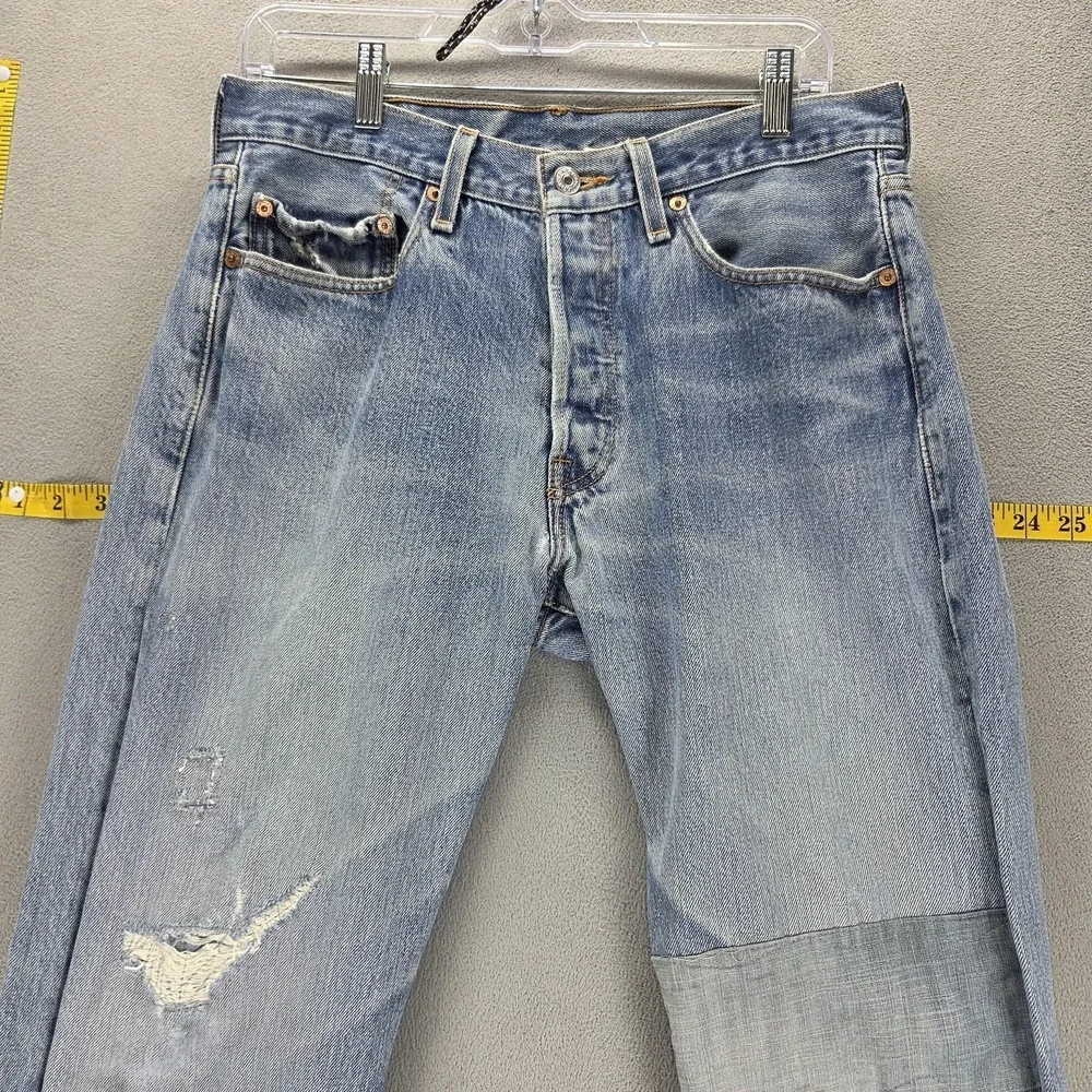 Vintage Levis 501 Jeans Mens Blue Straight Button Fly Y2K Mexico Fits 30x30